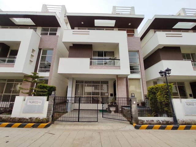 2.5 storey house rent on Housing