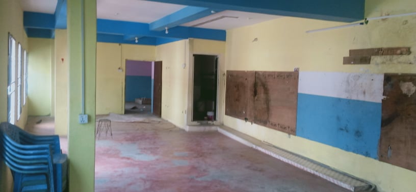 1050 sq ft hall for office