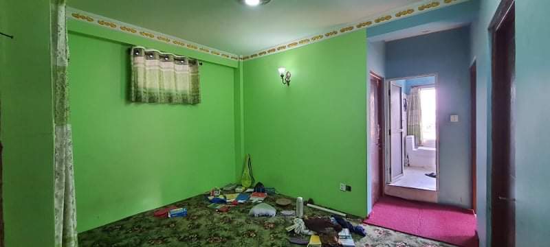 1 bedroom, living room, kitchen, bathroom flat in Sirutar