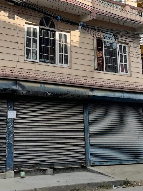 Shutter for rent in Maitidevi