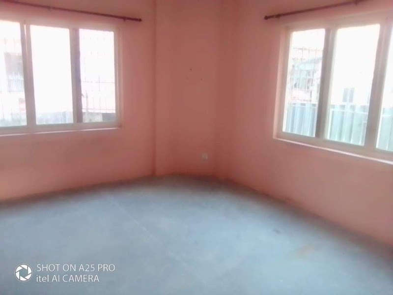 2 bedroom, living room, kitchen, bathroom flat in Ramhiti