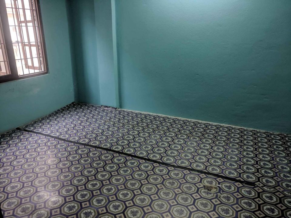 1 bedroom, living room, kitchen, bathroom flat in Sukedhar