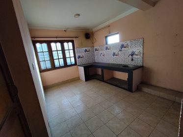 2 bedroom with 1 kitchen available in Balkot