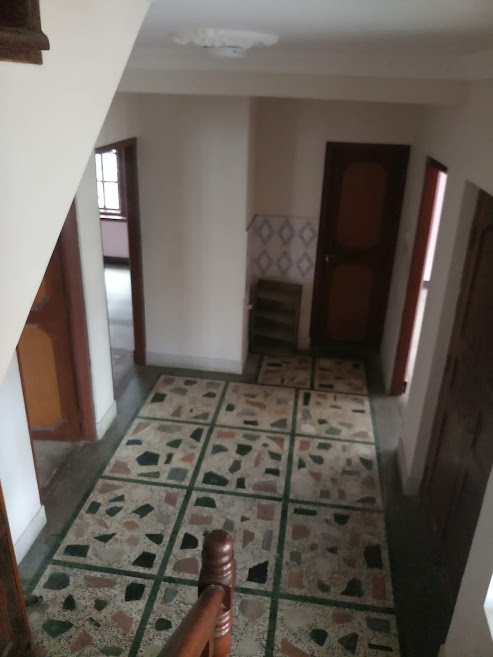 3 rooms, kitchen, bathroom flat in Banasthali
