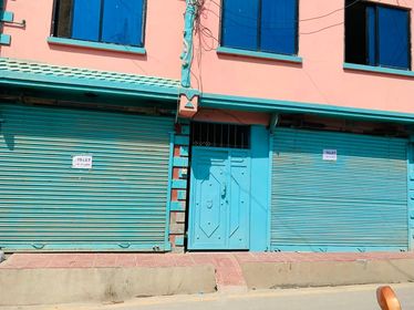 2 shutters for rent 16k in Tikathali, Mahalaxmi
