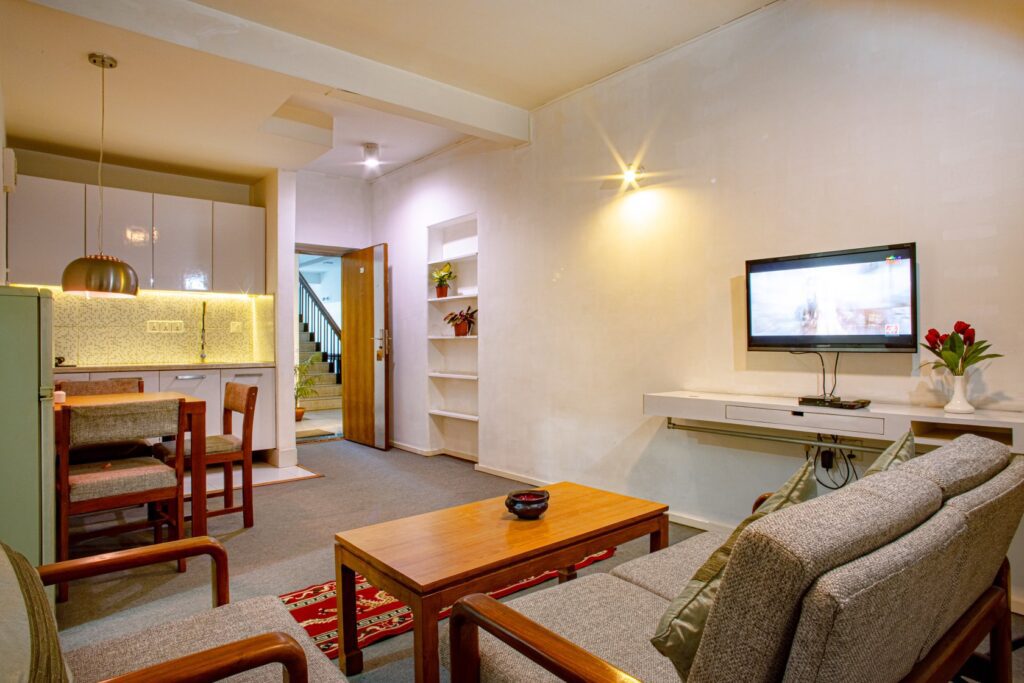 Service Apartment