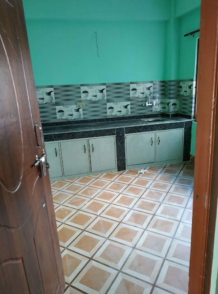 4 room flat in Kirat Chowk
