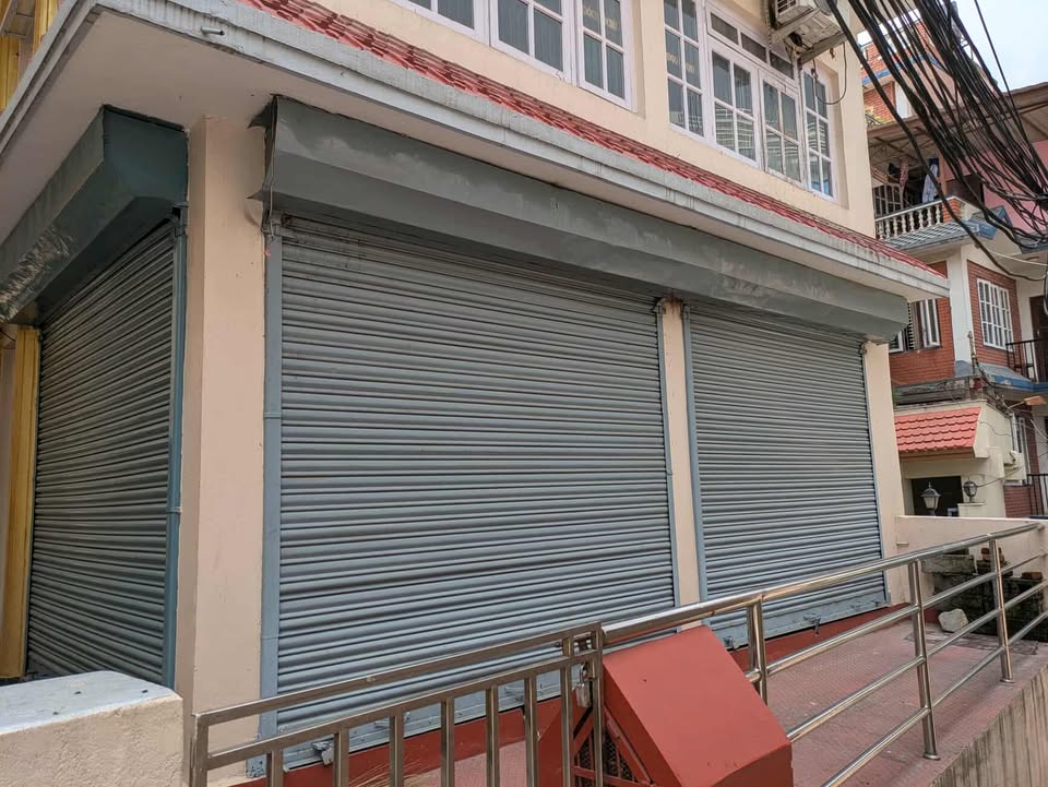 Shutter for Rent in Sinamangal