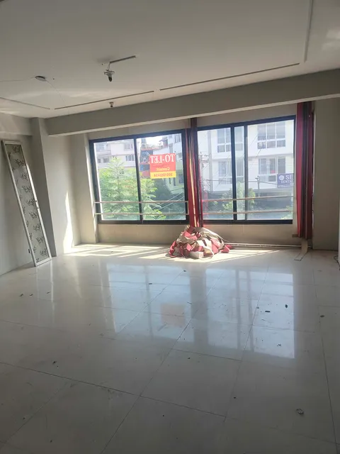 Office Space in Kupondol